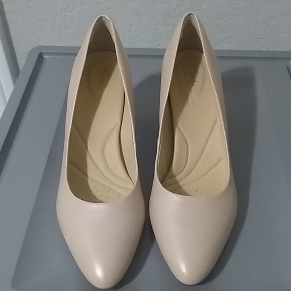 Clarks Calla Rose Heels